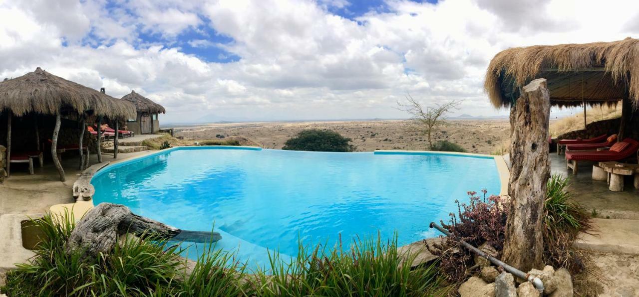 Original Maasai Lodge - Africa Amini Life Engare Nanyuki Exterior foto